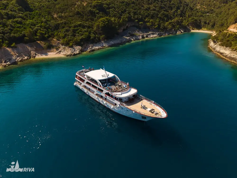 MY Azzurro – Motoryacht in Kroatien