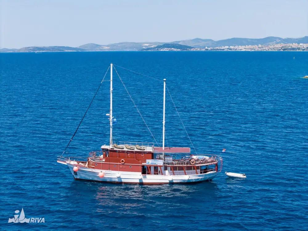 MS Mirabela – Motorsegler in Kroatien