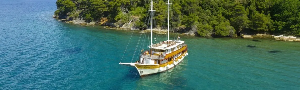 MS Zaramaris in Kroatien